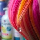 Pielęgnacja włosów farbowanych: jak chronić kolor i odbudować uszkodzoną strukturę na co dzień